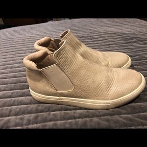 Harlan’s by Matisse SZ 6.5 GUC